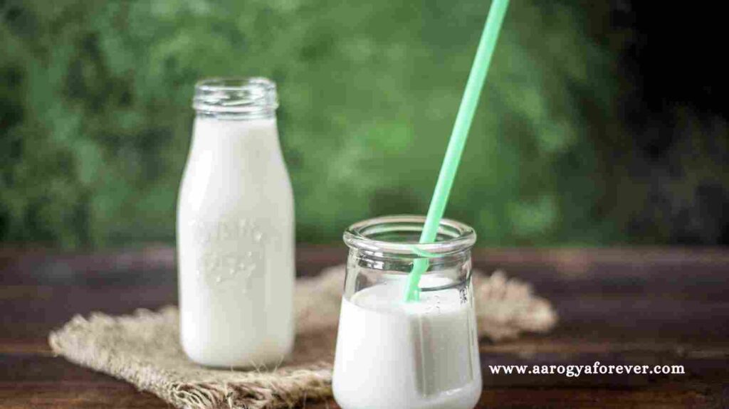 Ayurvedic Reasons You are Drinking Milk in the Wrong Way